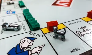 Czym się różni Monopoly od Eurobiznes? Kluczowe różnice i porównanie